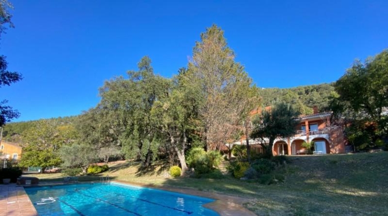 Barcelona - l'Ametlla del Vallès - 8877m2