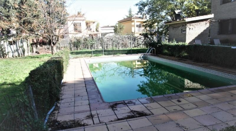 Sevilla - Palomares del Río - 6977m2