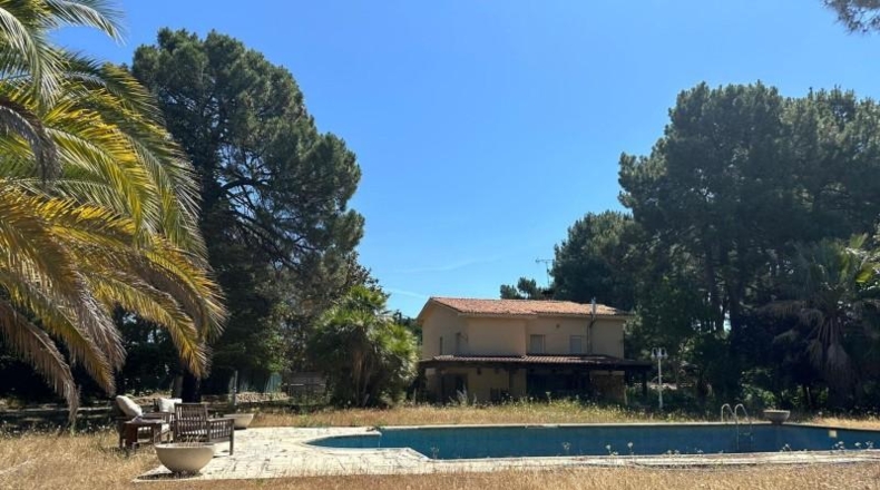 Comunidad de Madrid - San Martín de Valdeiglesias - 300000m2