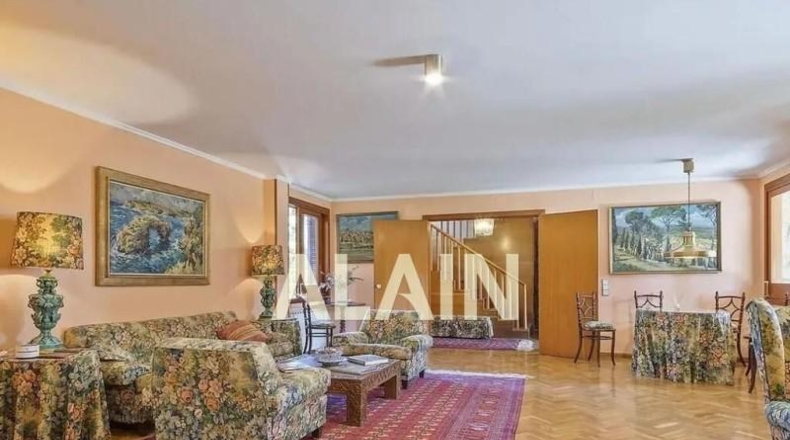 Валенсия - Picasent - 2600m2