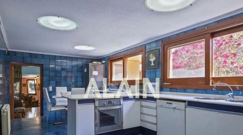 Валенсия - Picasent - 2600m2