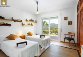 Chalet independiente con terreno en venta en la España, Cabrera de Mar, ref: TR135990 foto