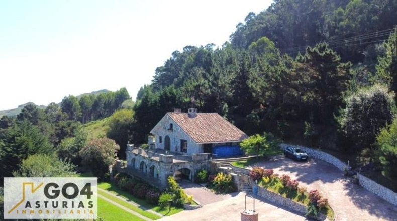 Asturias - Llanes - 2300m2