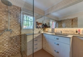 Chalet independiente con terreno en venta en la España, Vilanova i la Geltrú, ref: TR135991 foto