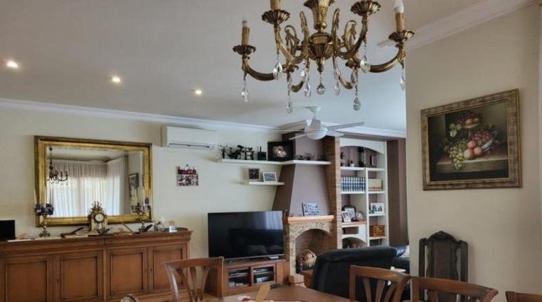 Жирона - Mont-ras - 1209m2