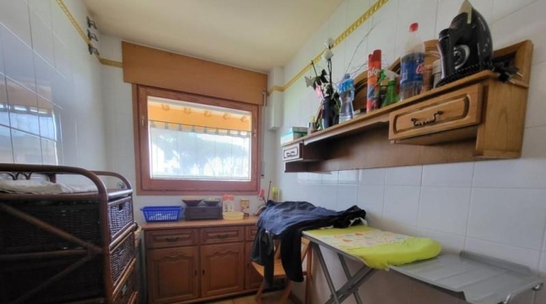 Жирона - Mont-ras - 1209m2