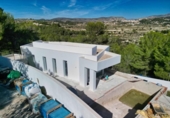 Xalet independent amb terreny en venda a la España, Moraira, ref.: TR373718 foto