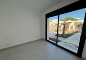 Chalet independiente con terreno en venta en la España, Orihuela, ref: TR158564 foto