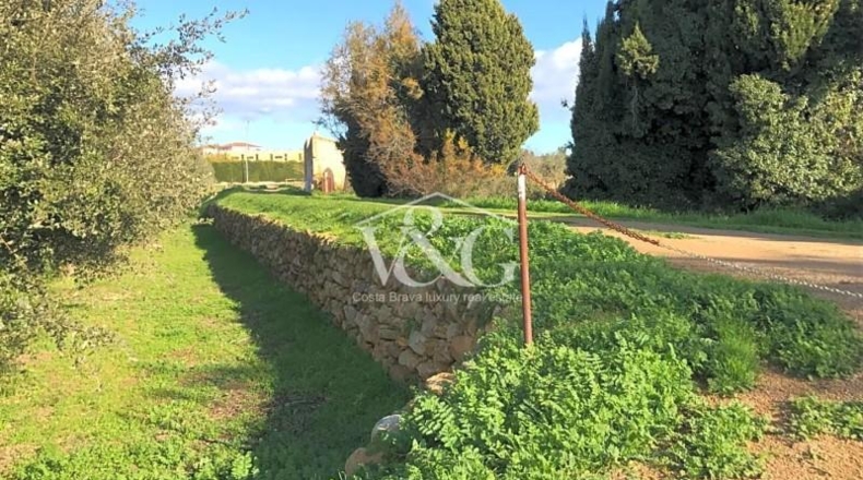 Gerona - Palafrugell - 22000m2