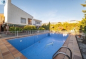 Chalet independiente con terreno en venta en la España, Huétor Vega, ref: TR360309 foto