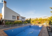 Chalet independiente con terreno en venta en la España, Huétor Vega, ref: TR360309 foto