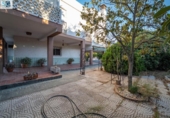 Chalet independiente con terreno en venta en la España, Huétor Vega, ref: TR360309 foto