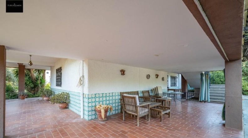 Granada - Huétor Vega - 2690m2