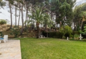 Отдельно стоящий дом с участком на продажу в городе Cambrils Фото