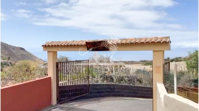 Santa Cruz de Tenerife - Santiago del Teide - 1100m2