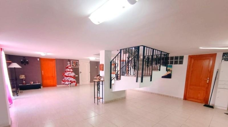Valencia - Oliva - 563m2