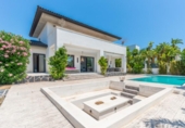 Chalet independiente con terreno en venta en la España, San Juan de Alicante, ref: TR376810 foto