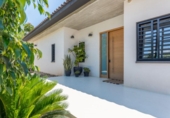 Chalet independiente con terreno en venta en la España, San Juan de Alicante, ref: TR376810 foto