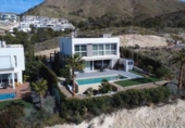 Chalet independiente con terreno en venta en la España, Villajoyosa, ref: TR380152 foto