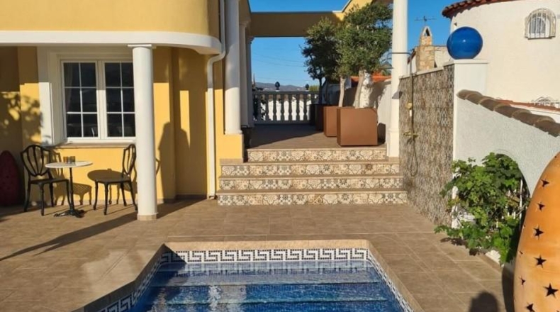 Gerona - Empuriabrava - 361m2