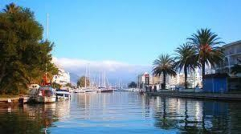 Gerona - Empuriabrava - 361m2