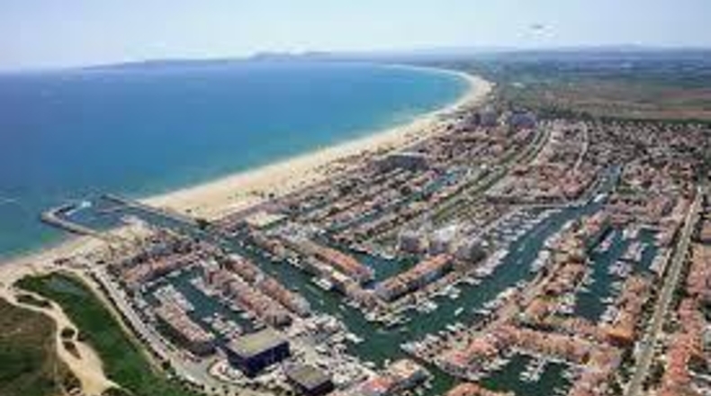 Gerona - Empuriabrava - 361m2