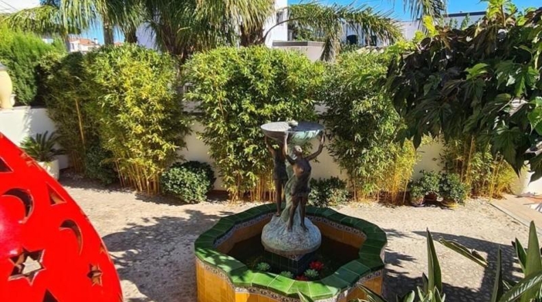 Gerona - Empuriabrava - 361m2