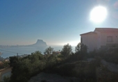 Xalet independent amb terreny en venda a la España, Calp, ref.: TR145163 foto