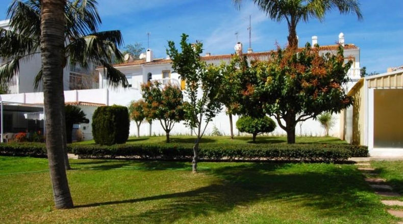 Málaga - Benalmádena - 1115m2