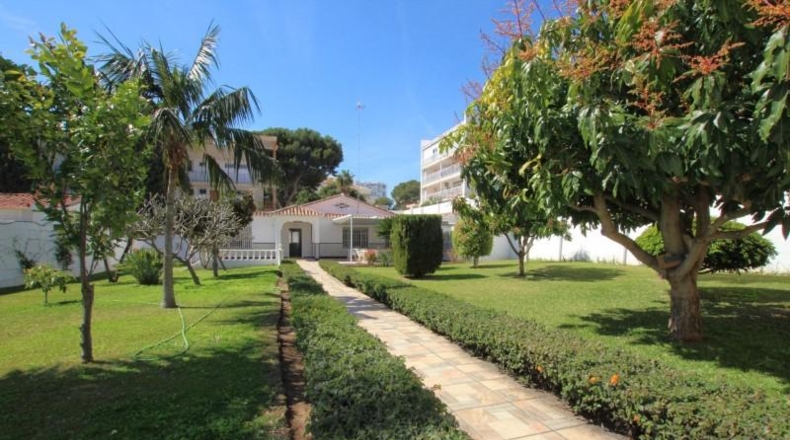 Málaga - Benalmádena - 1115m2