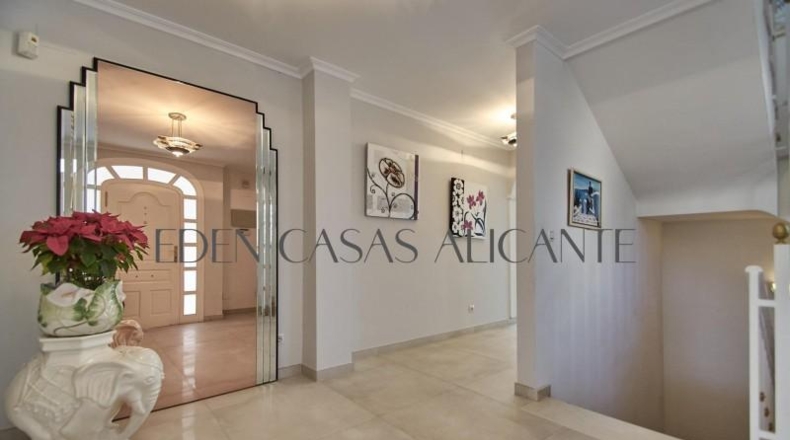 Alicante - Campello - 1474m2