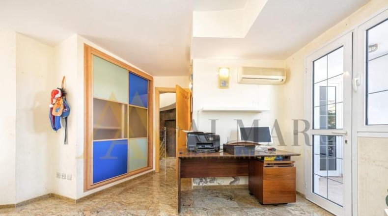 Las Palmas - San Bartolomé de Tirajana - 336m2