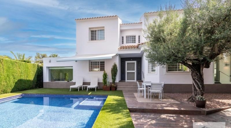 Valencia - La Eliana - 592m2