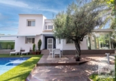 Xalet independent amb terreny en venda a la España, l'Eliana, ref.: TR264193 foto