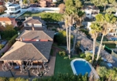 Chalet independiente con terreno en venta en la España, Vilanova i la Geltrú, ref: TR391477 foto