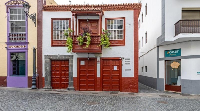 Santa Creu de Tenerife - Санта-Круз-де-Ла-Пальма - 428m2