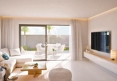 Chalet independiente con terreno en venta en la España, Arona, ref: TR314075 foto