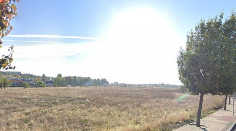 Valladolid - Arroyo de la Encomienda - 7343m2