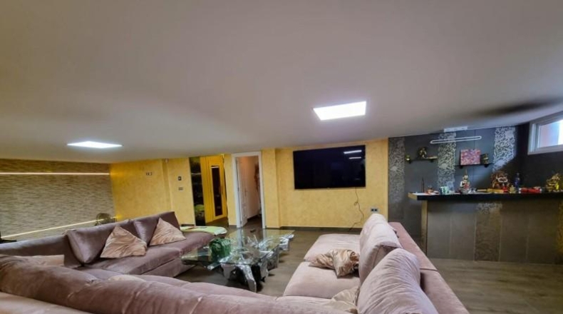Alicante - Torrevieja - 670m2