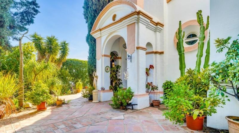 Málaga - Estepona - 3000m2
