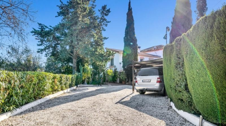 Málaga - Estepona - 3000m2