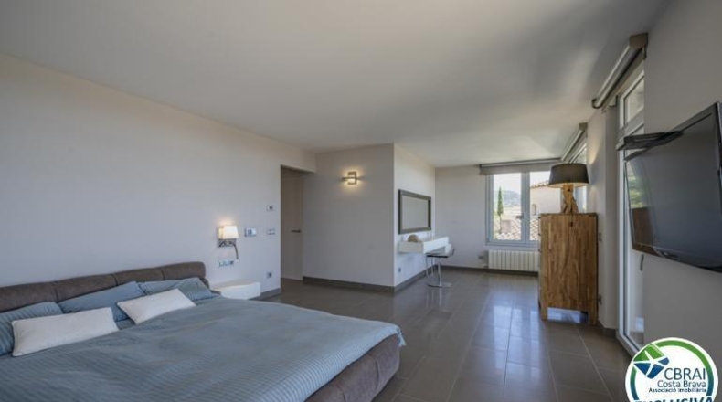Gerona - Palau-saverdera - 695m2