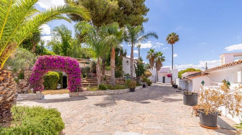 Málaga - Torremolinos - 2422m2
