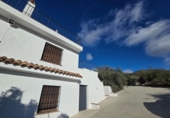 Chalet independiente con terreno en venta en la España, Monda, ref: TR372387 foto