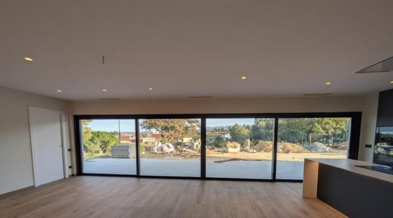 Barcelona - Sant Esteve Sesrovires - 1000m2