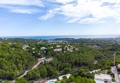 Отдельно стоящий дом с участком на продажу в городе Altea Фото