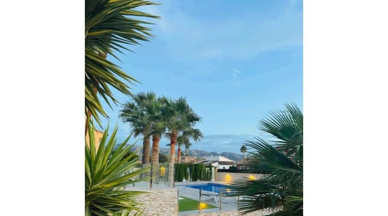 Alicante - Alfaz del Pi - 1250m2