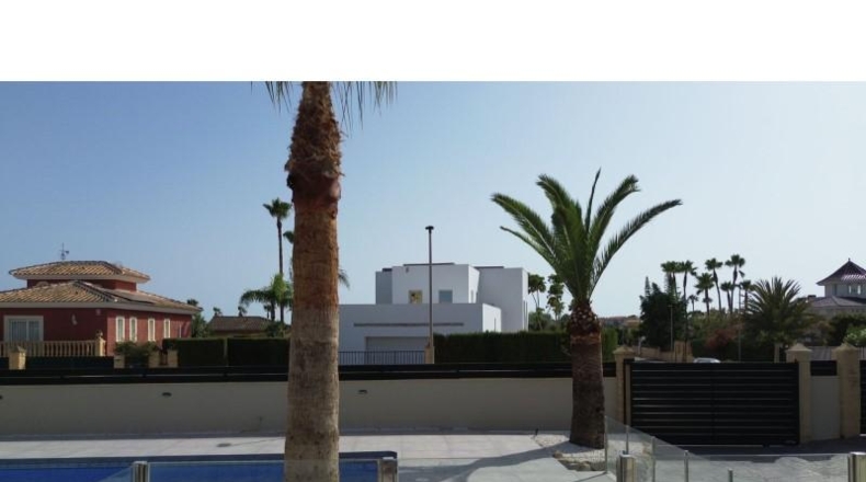 Alicante - Alfaz del Pi - 1250m2