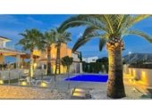 Chalet independiente con terreno en venta en la España, L'Alfàs del Pi, ref: TR381268 foto