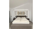 Chalet independiente con terreno en venta en la España, L'Alfàs del Pi, ref: TR381268 foto